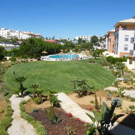 Luxurious First Floor Apartment With Balconies Overlooking Pool And Gardens. Albufeira Exterior photo