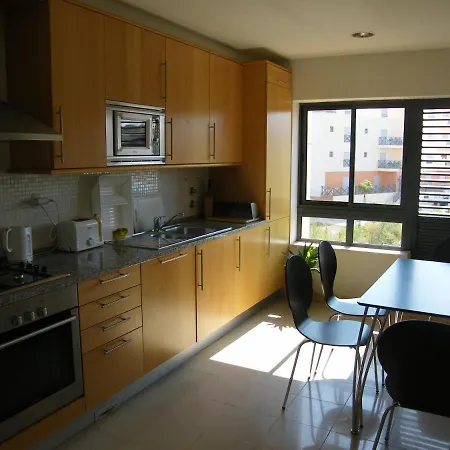 Luxurious First Floor Apartment With Balconies Overlooking Pool And Gardens. Albufeira Exterior photo